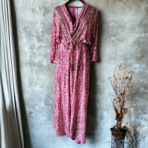 Bohemisk klänning med ärm